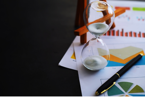 UKSEF filing calendar ownership across Finance, IR, and Legal